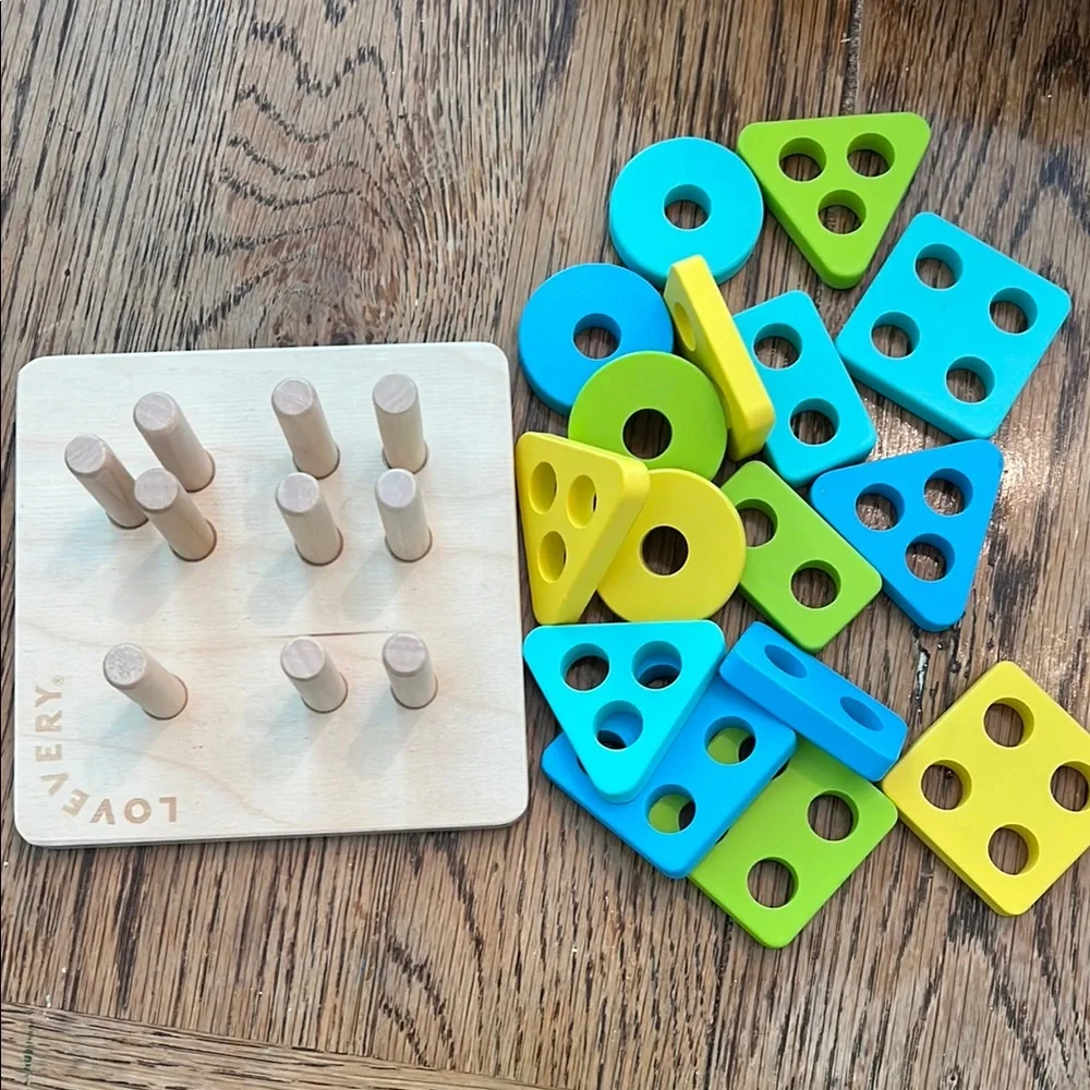 Lovevery Wooden Shape Sorting Toy